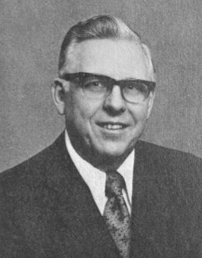  Donald W. Patten 